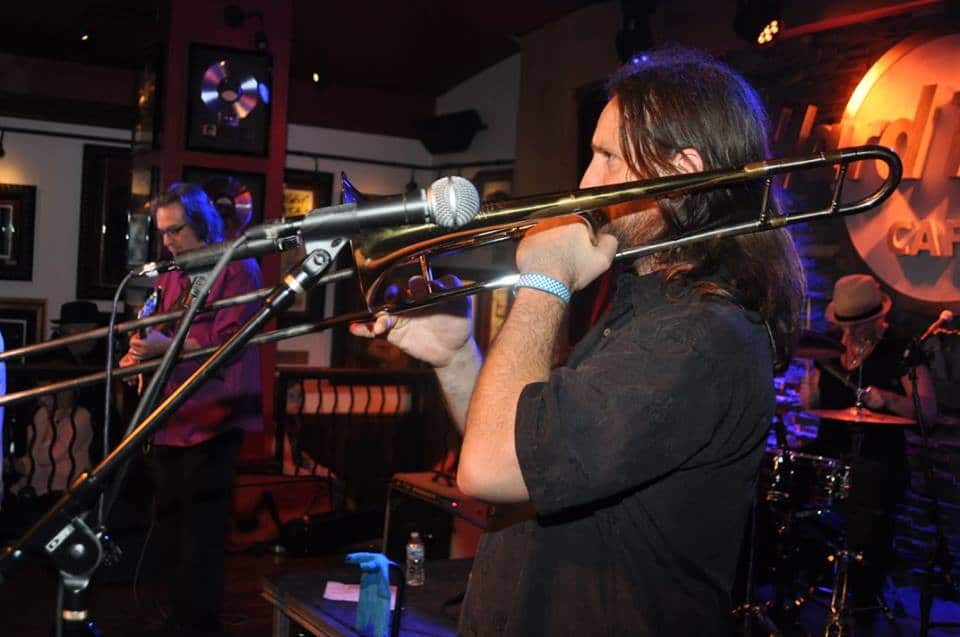 14067574_345393052515367_73514335853284215_n (1) - Copy