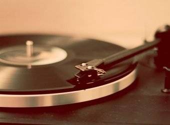 turntable_record_player