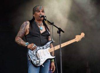 micki_free_american_horse_hard_rock_calling_201003_website_image_gallery_standard