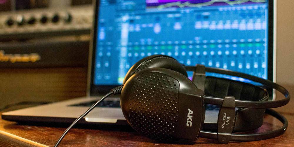 5 Steps to Mixing With Headphones