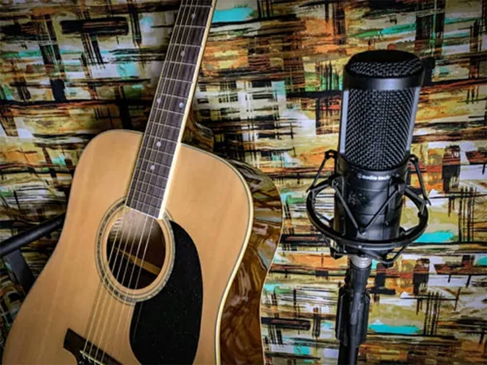 Top 4 Microphones For Recording Acoustic Guitar Under $100
