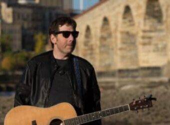 Musician Dan Israel at the Mississippi River drawdown