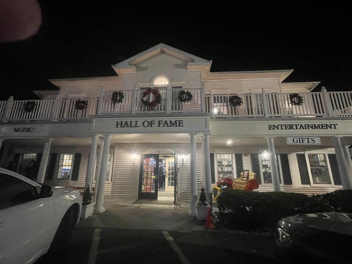 Long Island Music Hall of Fame opens Their Museum in Stony Brook!