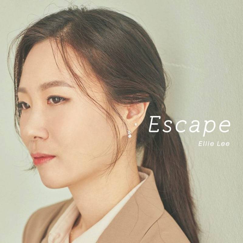 ELLIE LEE  ESCAPE