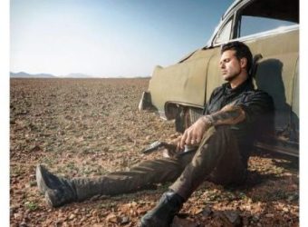 5051083224369-front-600x600