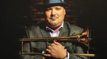 81cMVHy1dgL._SL1500_